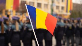 Ministerul Apărării vrea stagiu militar voluntar! Câți bani vor primi românii care fac stagiul de patru luni?